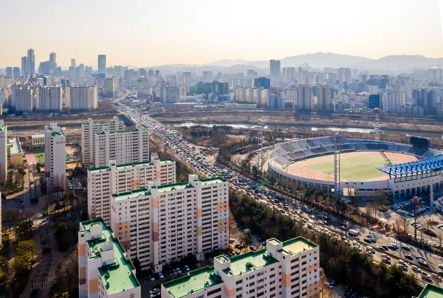 2020년 목동5단지와 목동종합운동장·큰 도로의 공간 관계