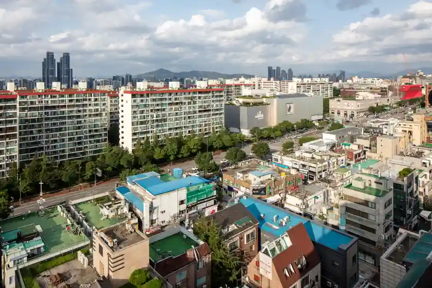 2020년 9월 3일 압구정로와 한양3차아파트·갤러리아 주변 전경.